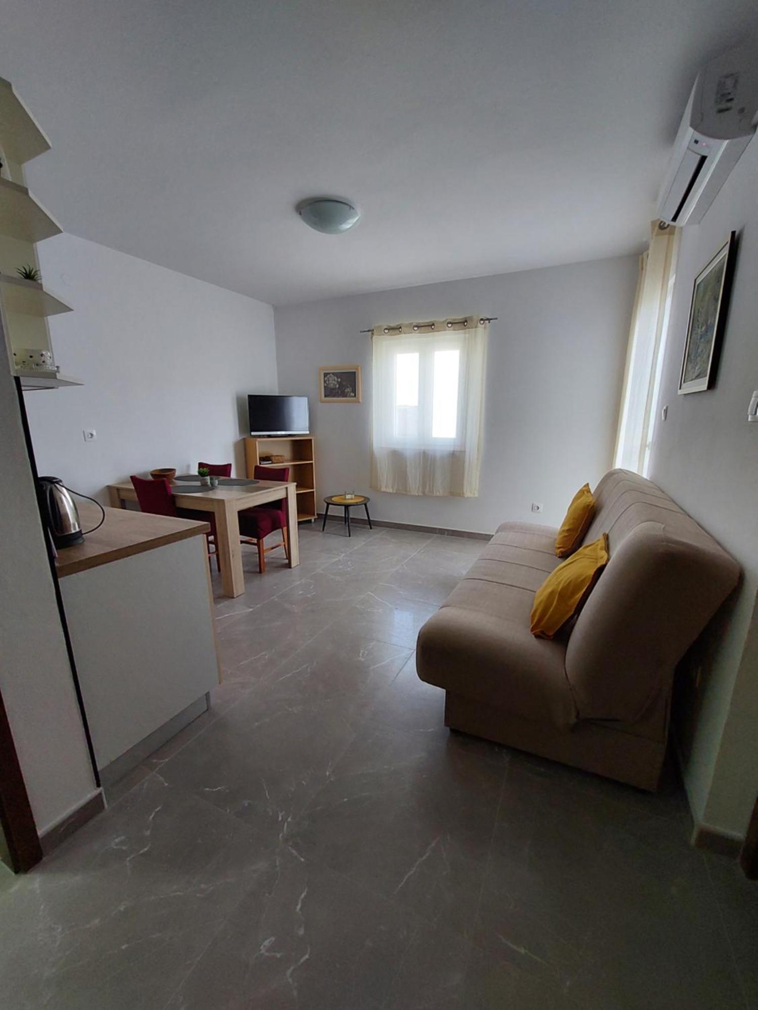 Apartments Nenad & Marija Pag Town Kültér fotó